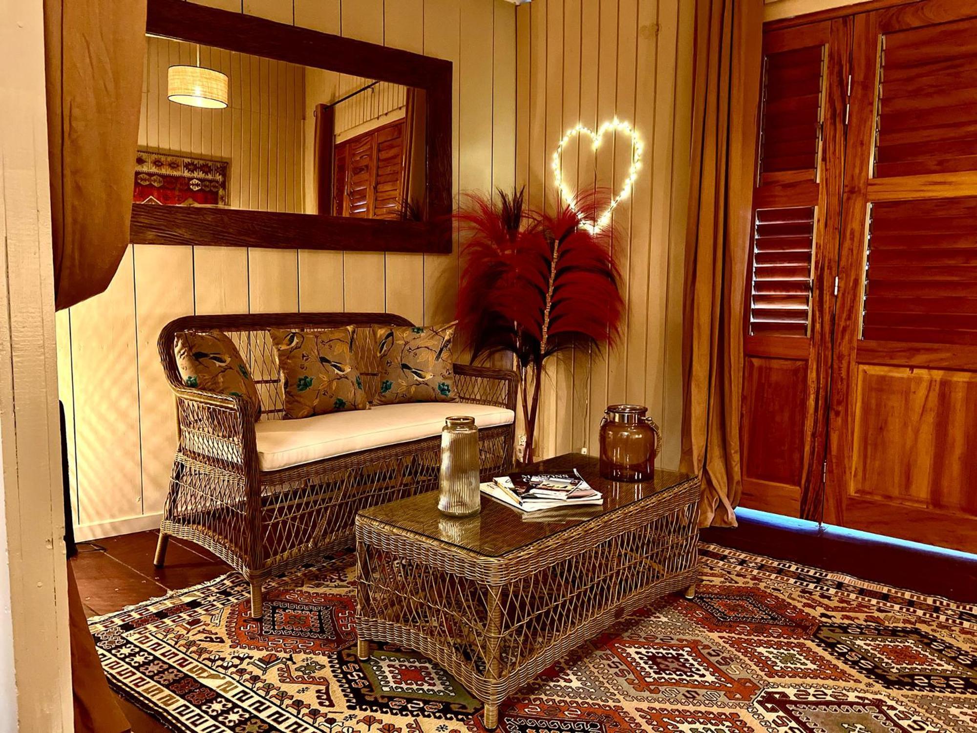 Chambre D'Hotes Le Sucrier Goyave Room photo
